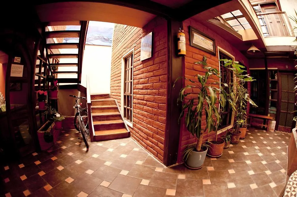 Casa Del Arupo 0*, Quito Ecuador