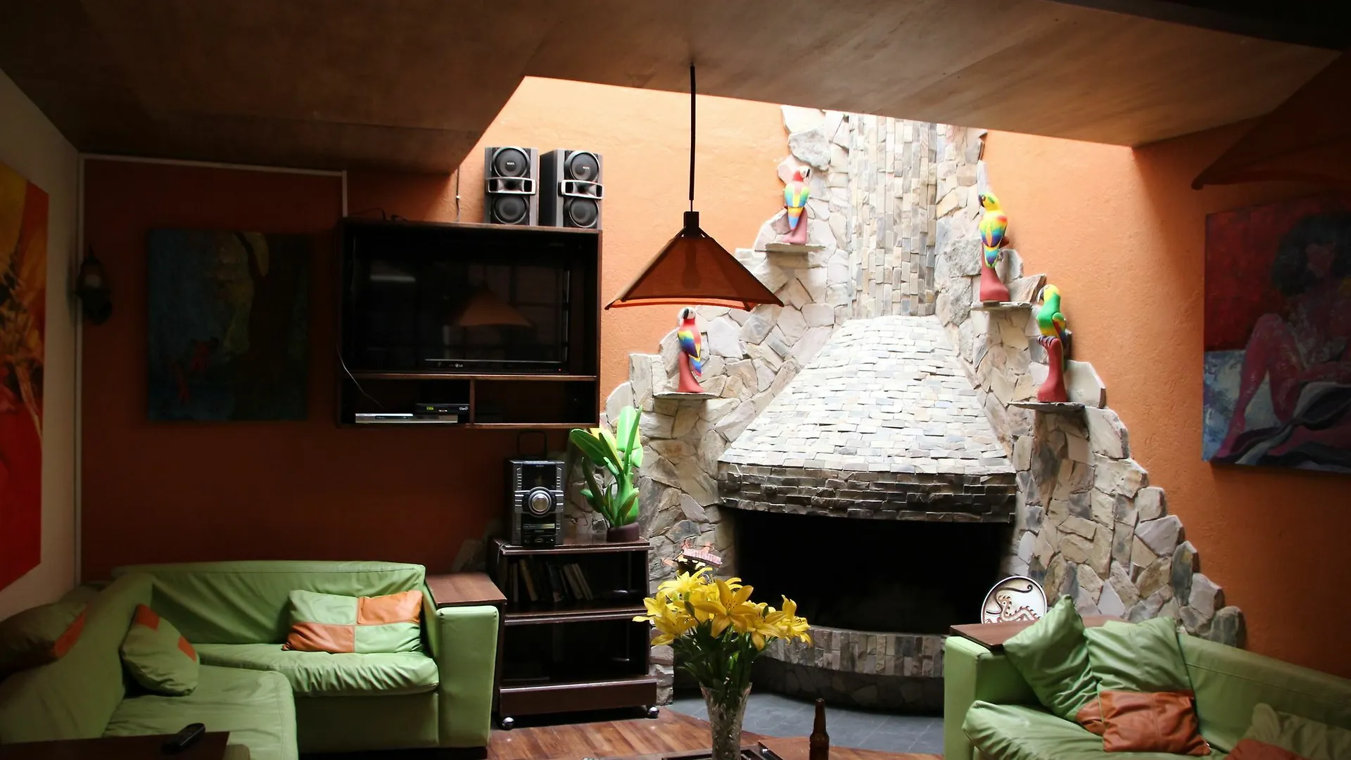 Casa Del Arupo Hostel Quito