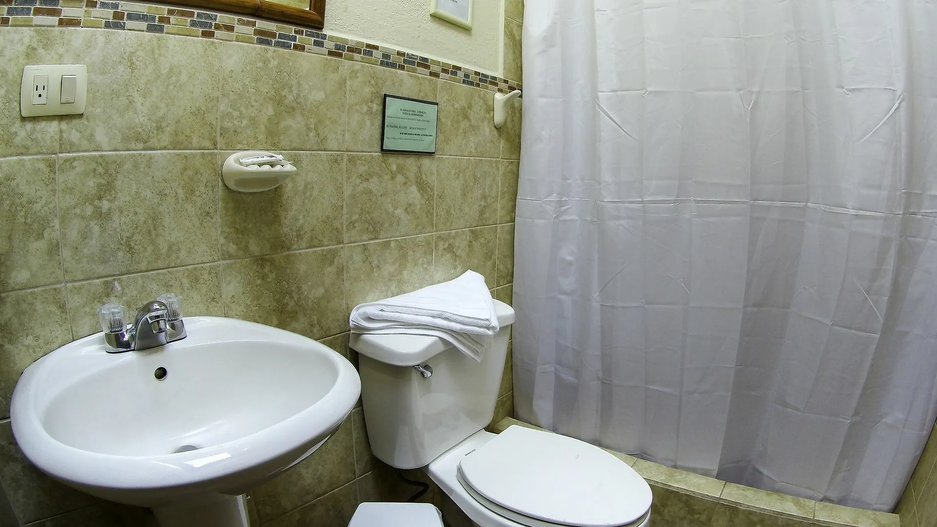 Casa Del Arupo Hostel Quito